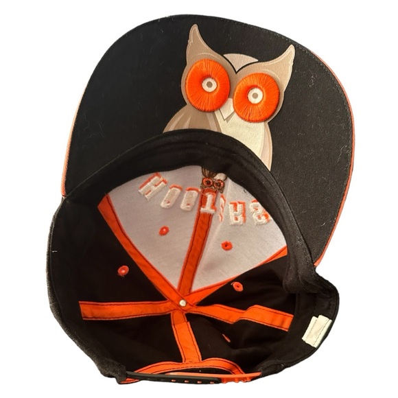 Hooters SnapBack Hat Lot Under Armour Orange Cap Cloth Savannah Palm Trees Lot - Picture 5 of 7